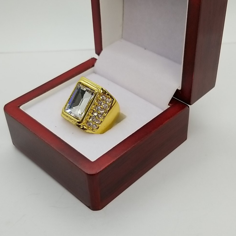 Mans ring - Picture 2 of 3